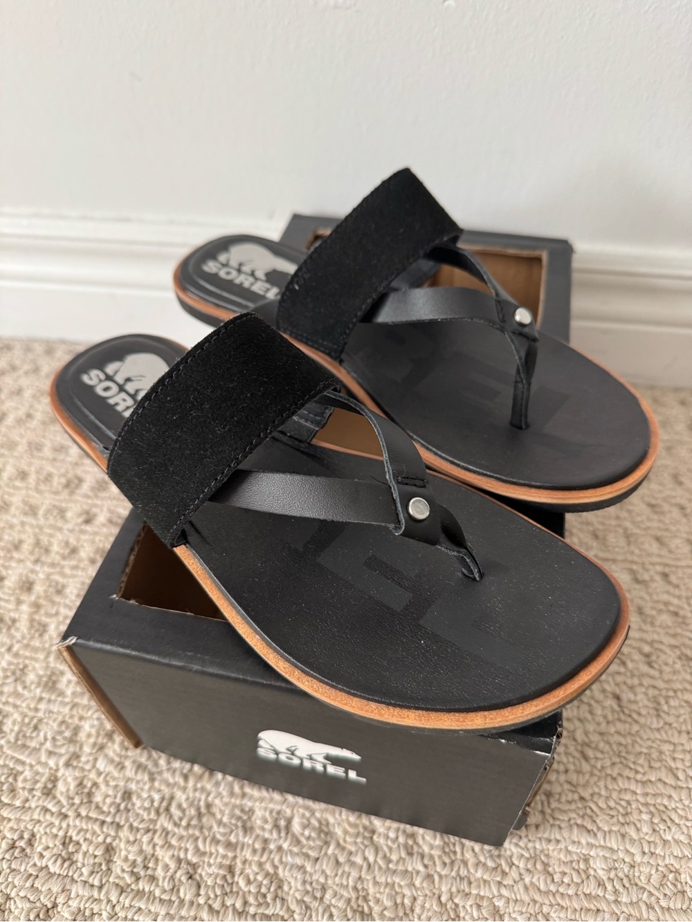 sorel ella II easy flip new size 6.5 black sandals new